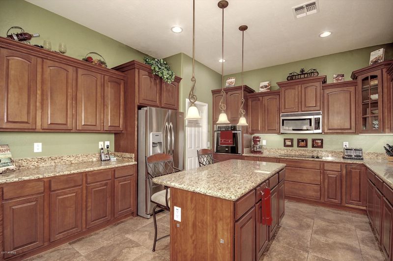16813 W Apache St, Goodyear, AZ 85338