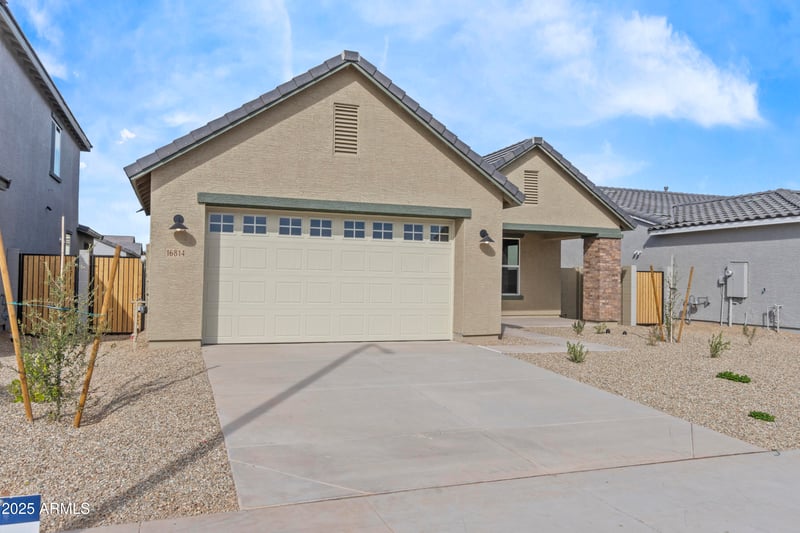 16814 Cavedale Dr, Surprise, AZ 85387