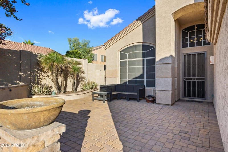 16815 1st Ave, Phoenix, AZ 85045