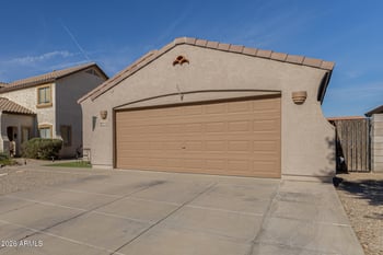 1682 Christopher St, San Tan Valley, AZ 85140