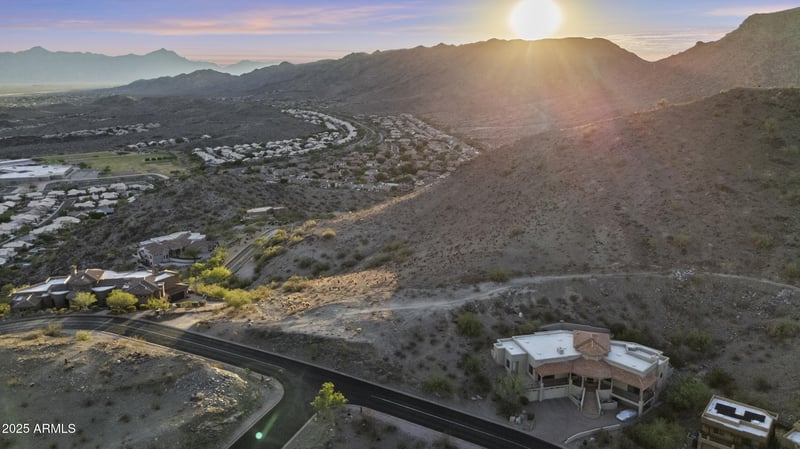 1682 Desert Willow Dr #4, Phoenix, AZ 85048