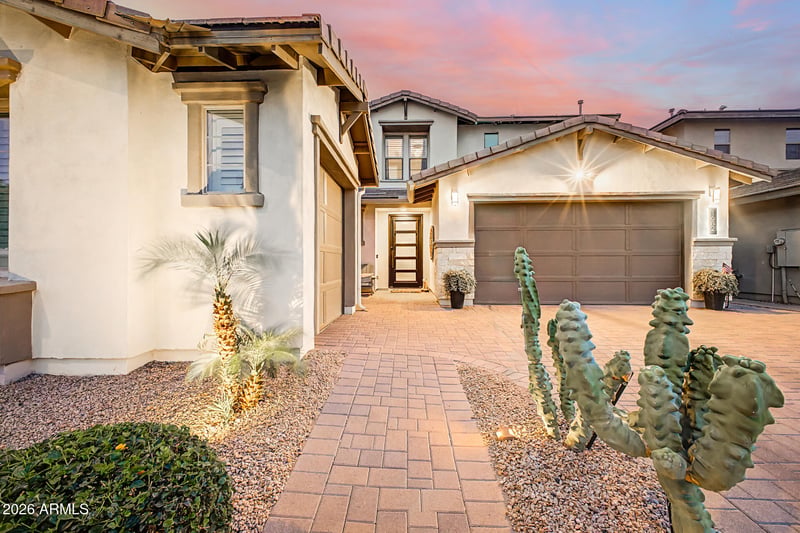 1682 Henry Ln, Gilbert, AZ 85295