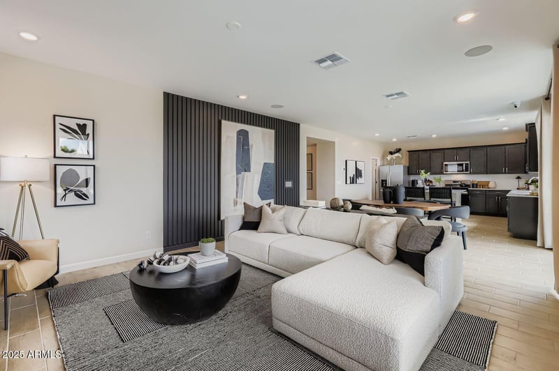 16820 Cavedale Dr, Surprise, AZ 85387