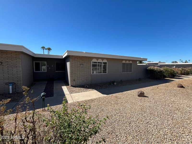 16822 Boswell Blvd, Sun City, AZ 85351