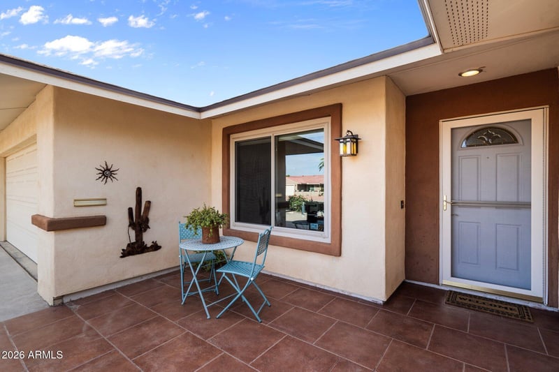 16822 N Burns Dr, Sun City, AZ 85351