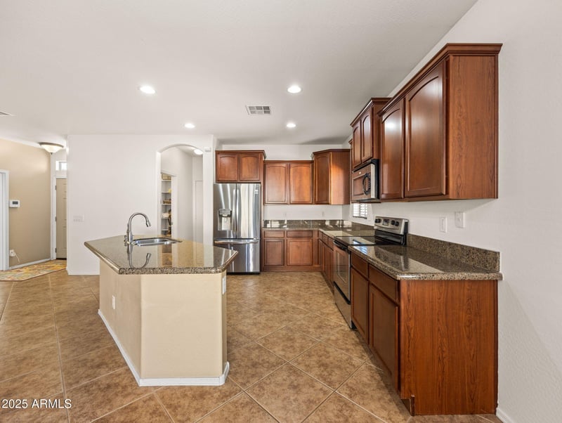 16822 Rio Vista Ln, Goodyear, AZ 85338