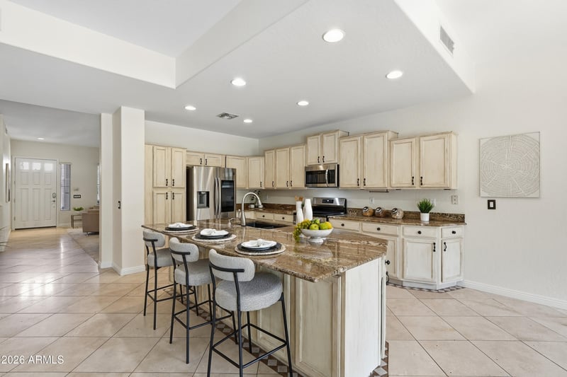 16823 S 15th Ave, Phoenix, AZ 85045