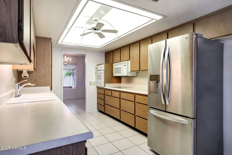16824 108th Ave, Sun City, AZ 85351