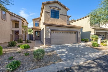 16825 Blue Ct, Phoenix, AZ 85048