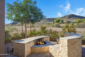 16825 Blue Ct, Phoenix, AZ 85048