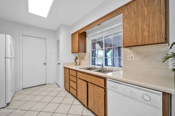 16828 108th Ave, Sun, AZ 85351