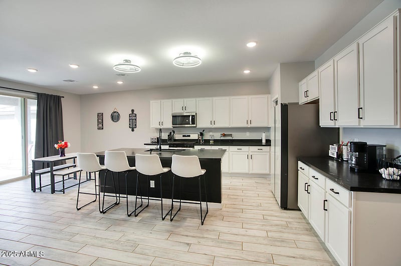 16829 Maya Way, Surprise, AZ 85387