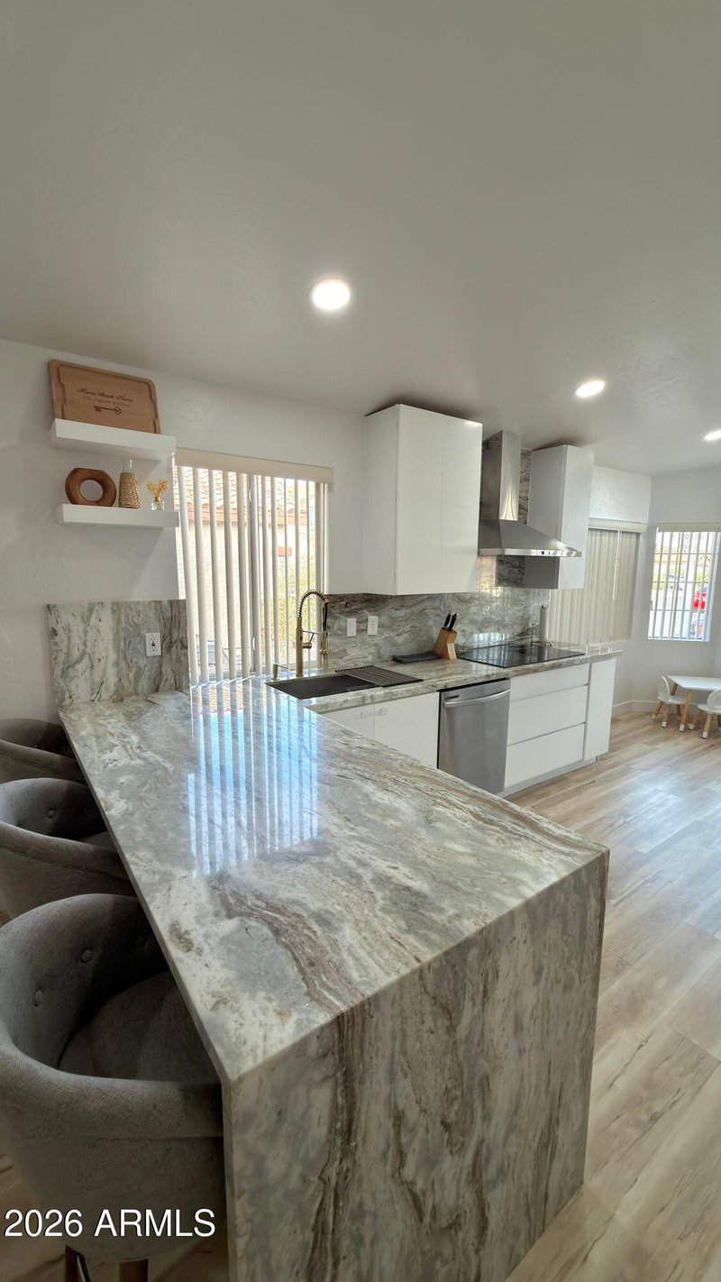 16830 20th Pl, Phoenix, AZ 85048