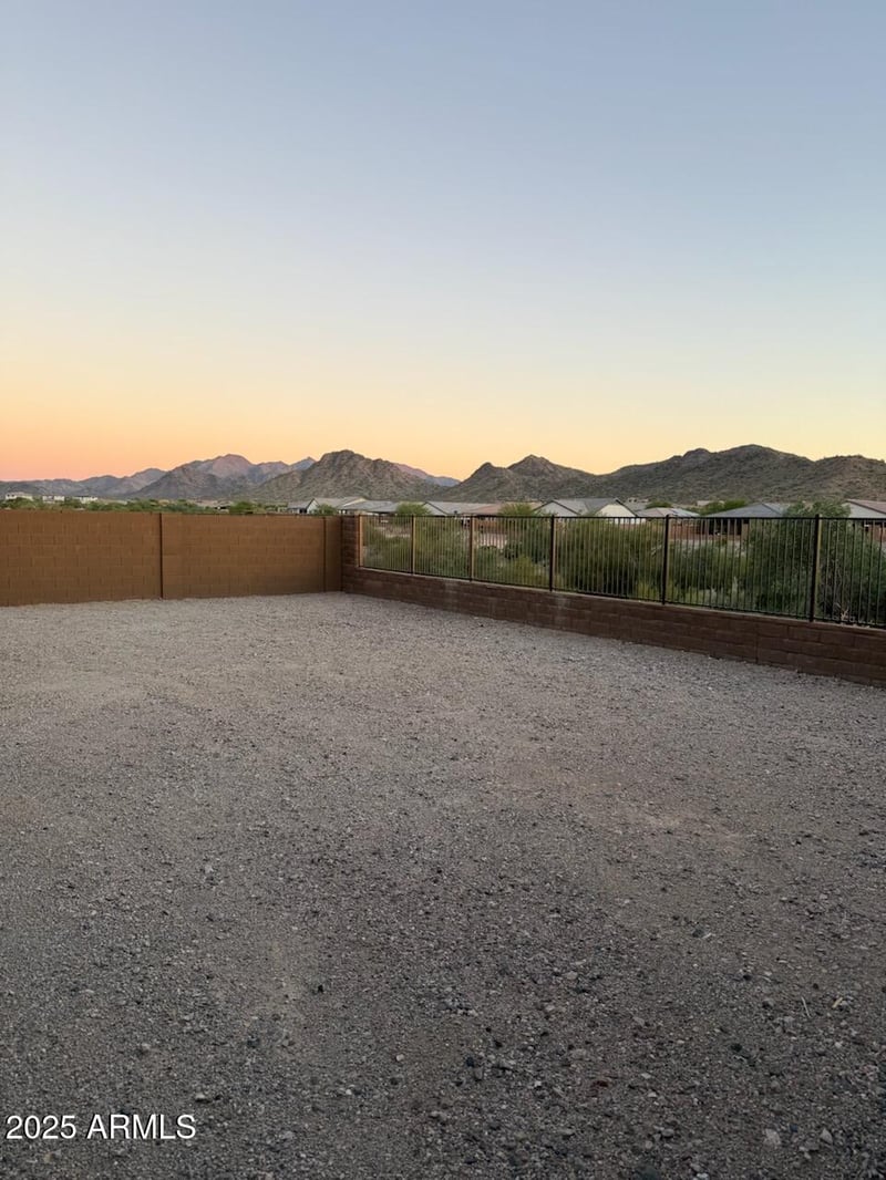 16831 Ardmore Rd, Goodyear, AZ 85338