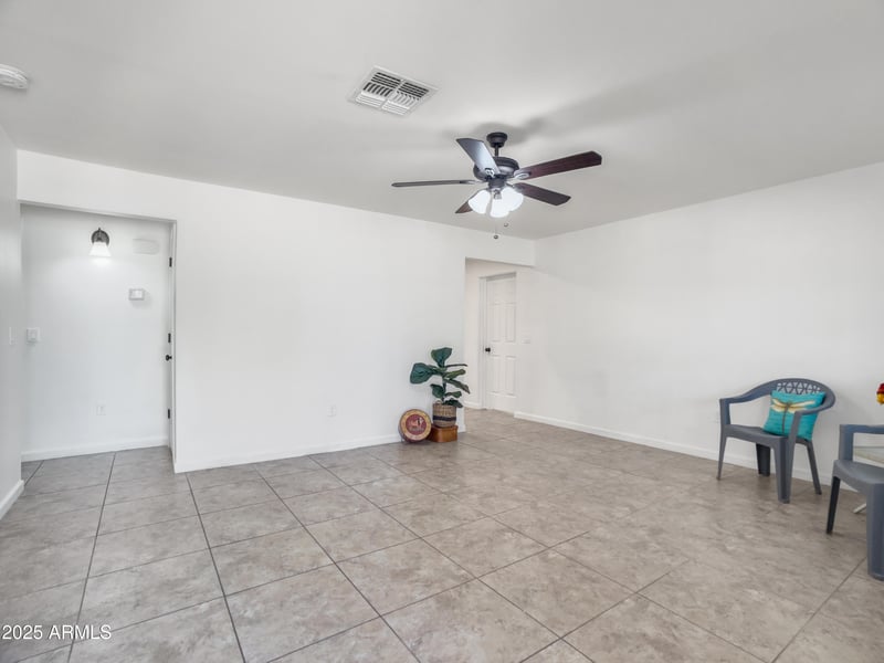 16833 17th Pl, Phoenix, AZ 85022