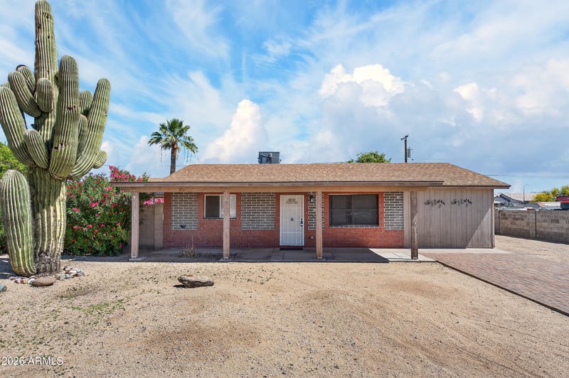 16833 17th Pl, Phoenix, AZ 85022