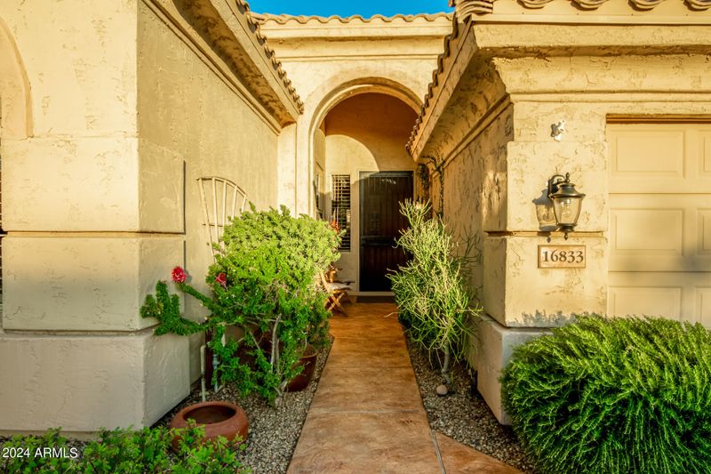 16833 S 1st Ave, Phoenix, AZ 85045