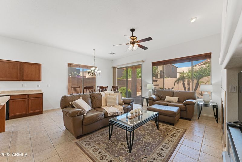 16835 S 30th Dr, Phoenix, AZ 85045