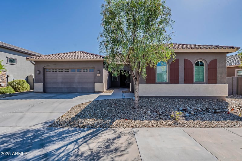 16836 Vereda Solana Dr, Surprise, AZ 85387