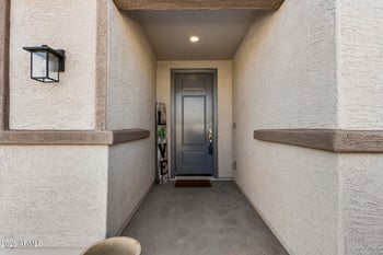 16837 Fetlock Trl, Surprise, AZ 85387