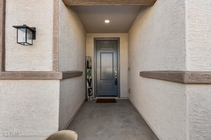 16837 W Fetlock Trl, Surprise, AZ 85387