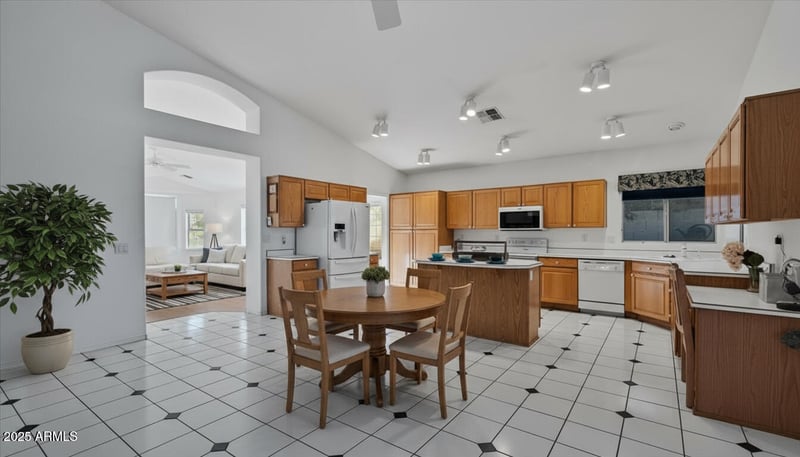 16840 36th Pl, Phoenix, AZ 85048