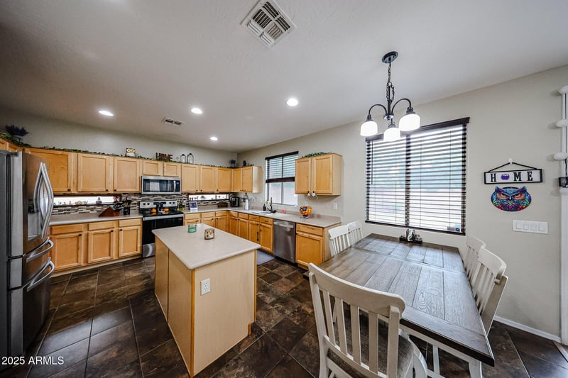 16843 Ironwood St, Surprise, AZ 85388