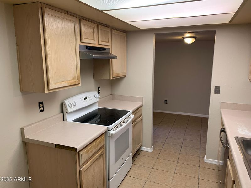 16844 N 37th Ave, Phoenix, AZ 85053