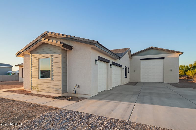 16846 Baker Rd, Surprise, AZ 85387