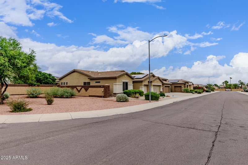 16846 Halifax St, Surprise, AZ 85374
