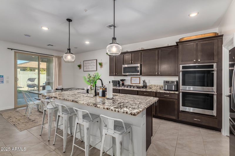 16846 Molly Ln, Surprise, AZ 85387