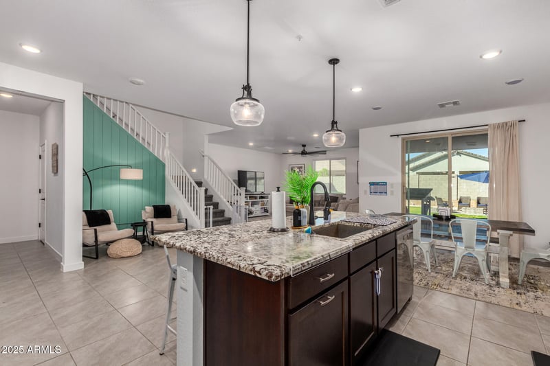 16846 Molly Ln, Surprise, AZ 85387