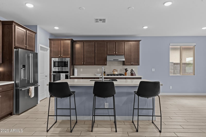 16847 Maya Way, Surprise, AZ 85387