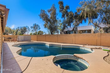 16848 40th Ave, Phoenix, AZ 85053