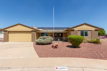 16849 Meadow Park Dr, Sun City, AZ 85351