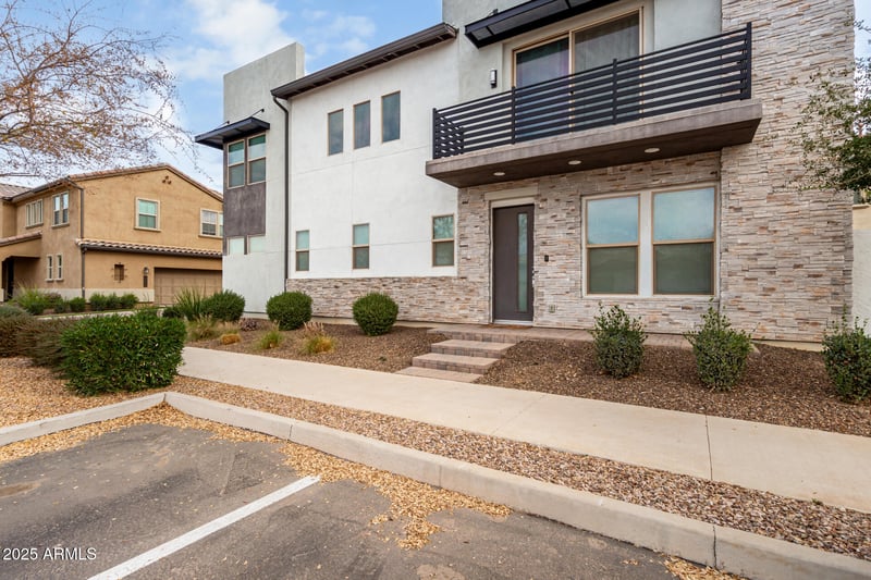 1685 Wallrade Ln, Gilbert, AZ 85295