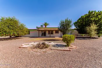 16853 Meadow Park Dr, Sun City, AZ 85351