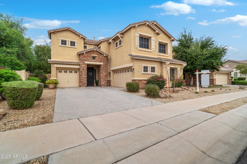 16856 Magnolia St, Goodyear, AZ 85338