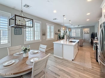 1686 Dogwood Ln, Gilbert, AZ 85295