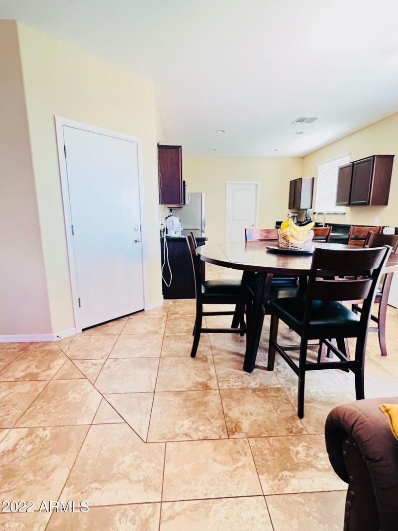 1686 S Desert View Pl, Apache Junction, AZ 85120
