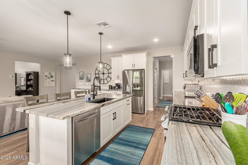 16863 Maya Way, Surprise, AZ 85387