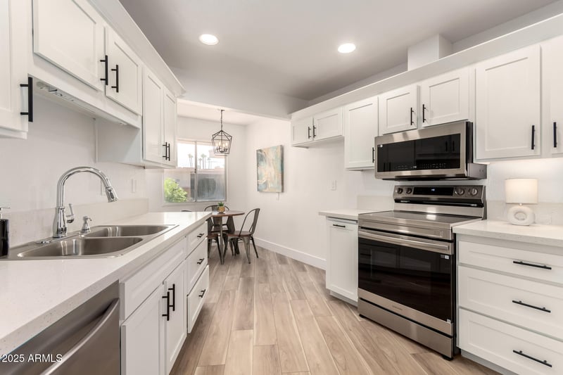 16869 103rd Ave, Sun City, AZ 85351