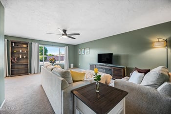 16869 Meadow Park Dr, Sun City, AZ 85351