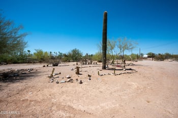 1687 2nd Ave #-, Apache Junction, AZ 85119