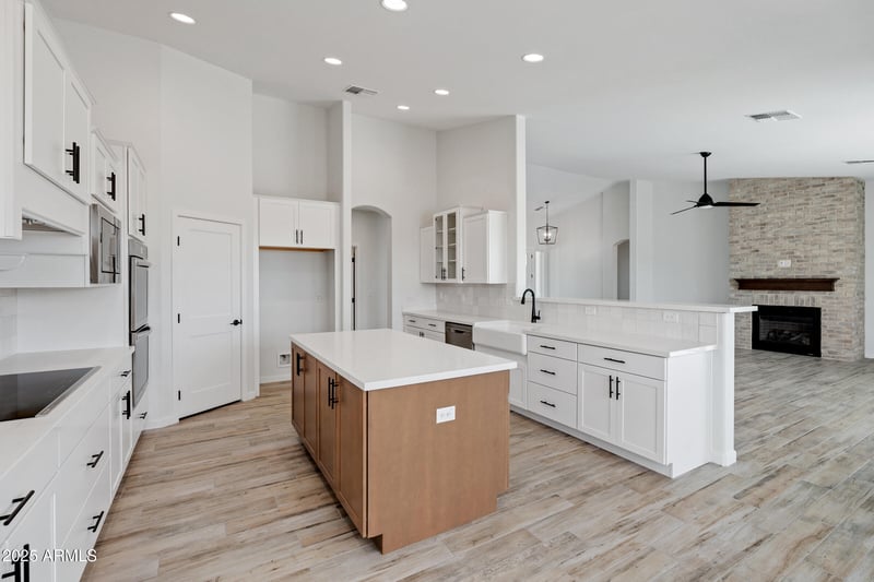 1687 Creek Canyon Rd, Phoenix, AZ 85086