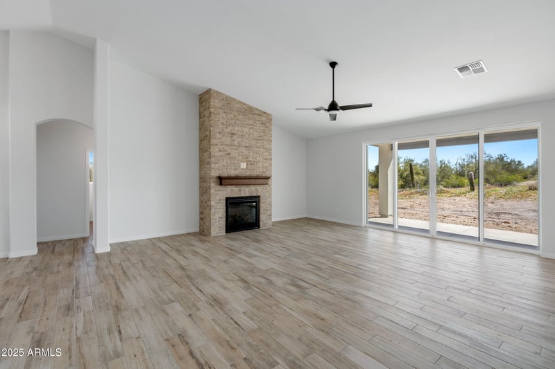 1687 Creek Canyon Rd, Phoenix, AZ 85086
