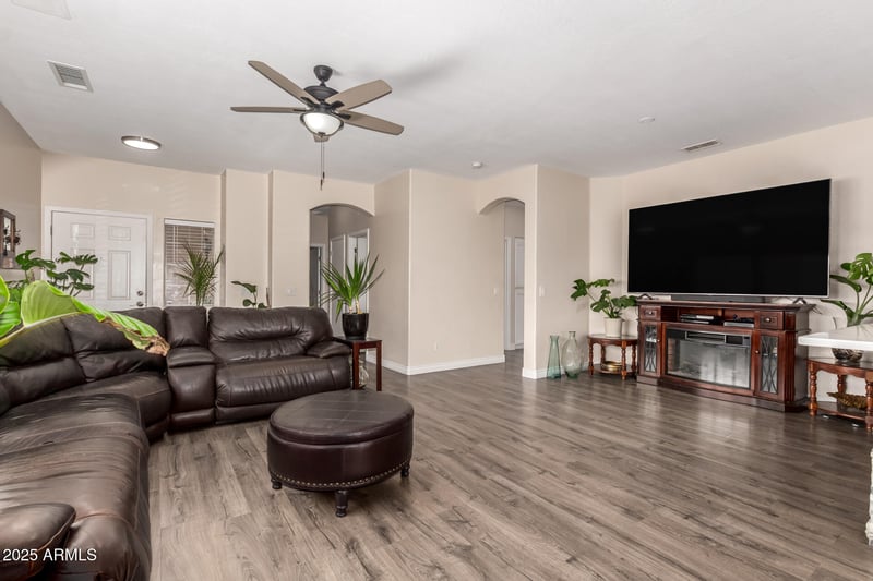 16873 Post Dr, Surprise, AZ 85388