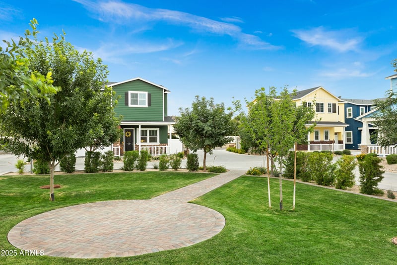 16875 12th St, Phoenix, AZ 85022