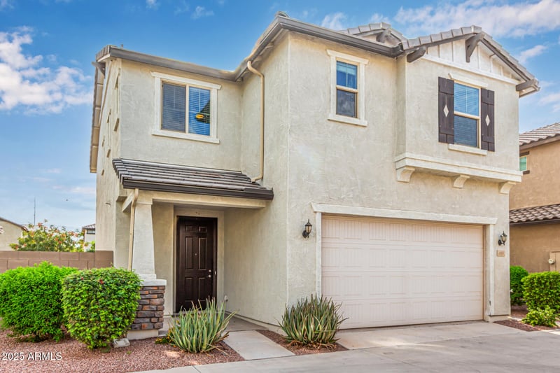 169 Bluejay Dr, Chandler, AZ 85286
