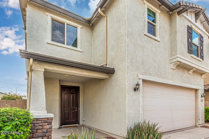 169 Bluejay Dr, Chandler, AZ 85286